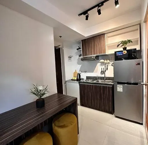 Living,the Persimmon 2-4pax * Cebu