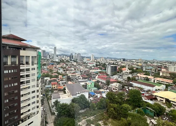 Living,the Persimmon 2-4pax Appartement Cebu